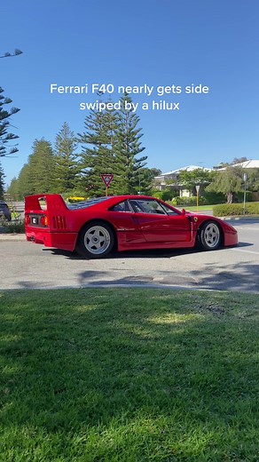 Close Encounter: Ferrari F40 vs Hilux