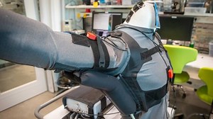 Balloon-equipped 'wearable robot' could help stroke survivors