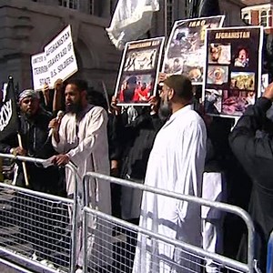 Extremists seek to sow division and hatred in society Educate Against Hate can help you build your pupils' resilience to these influences both online and offline. Visit our Teachers Hub for guidance, training and ready-to-use resources: https://bit.ly/2Fr3wxa | Educate Against Hate