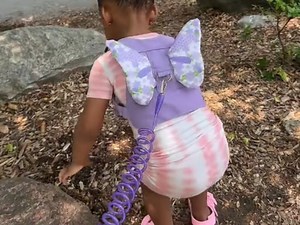 Mom explains why she keeps her kid on a leash