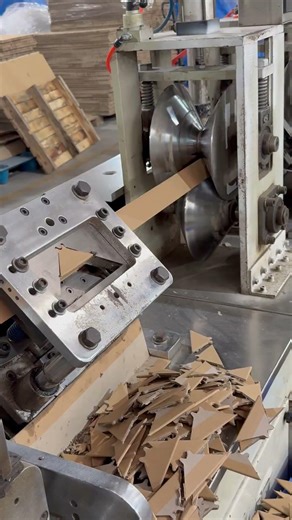 Paper Corner Protector Manufacturing | Close-Up Production Process #factory #factoryproducts