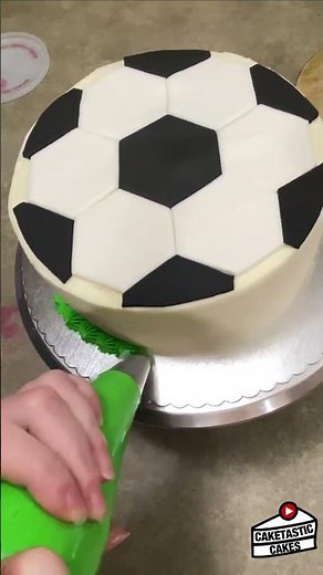 Simply Simple Soccer Ball Cake! SHORT