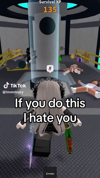 Skillful Water Gun Tactics in Roblox Murder Mystery 2