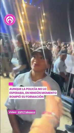 Enrique Iglesias sorprende a policía de Tabasco con un beso en la mejilla