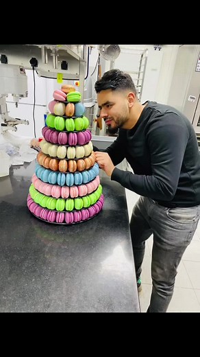 Mastering Macarons: Step-by-Step Baking Guide