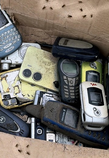 Treasure Unearthed: Restoring Antique Phones Part 1