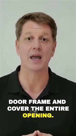 This Barn Door Hack Keeps Bugs Out Without Any Tools! 🐎