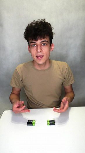 Chemical Reaction Experiment with Batteries and Liquid