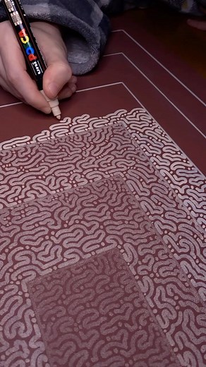 🔶🔷 Embrace the art of abstract geometry with POSCA pens! 🎨✨ Dive into the realm of captivating shapes and create your own mesmerizing designs just like @sciutto_tattoo . Let the power of abstract art awaken your imagination and bring your unique visions to life. Share your geometric masterpieces with us using the hashtag #poscapeople and let’s celebrate the magic of abstract expression together! 🌟🖌️ 📷 Artwork credit: @sciutto_tattoo #POSCA #AbstractGeometry #CreativeVisions #GeometricArt #