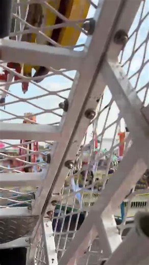 @⃟ #fair #zipper | the zipper at the fair