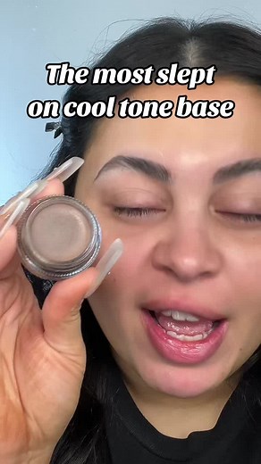 Tailor Grey Paintpot • The ultimate missmegan eye base @maccosmetics 24hr eye base Cozy grey Omega Print Coquette Illuminaughty