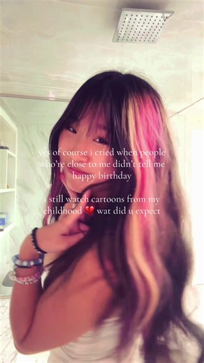 i hope this makes sense ☹️ also sorry for this weird setup the shower had the best lighting in my cousins bathroom