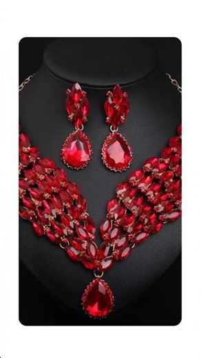 Best-seller: African Crystal Necklace and Earring Set