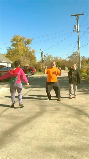 Wobble baby | Linda Thacker