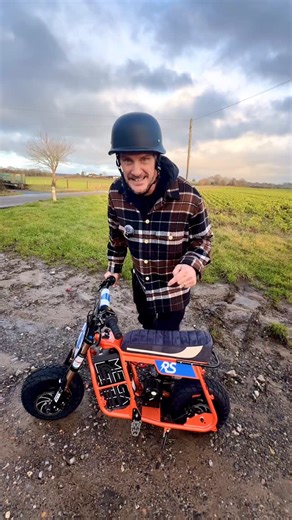 EBOX on Instagram: "FINALLY introducing the Dragster RS #Ebox #eboxelectric #dragster #dragsterRS"