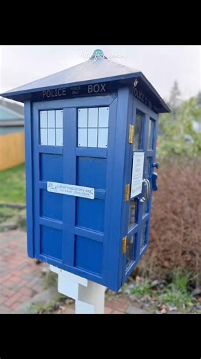 Little free library series📖🖤 #booktube #littlefreelibrary #books