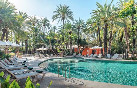Under-the-radar Spanish city with huge palm tree park, pink palace and TUI hotel