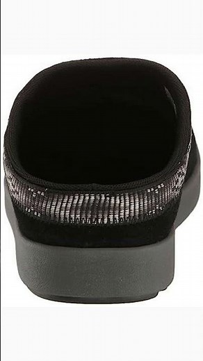Transform Your Comfort with KEEN Slippers!