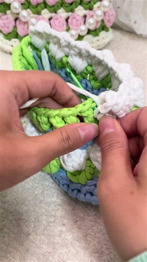 No hurry,no rush.Each loop i hook is a little piece of cozy for you.💗💗 #crocheted#handmade #diy #handmadewithlove #fyp