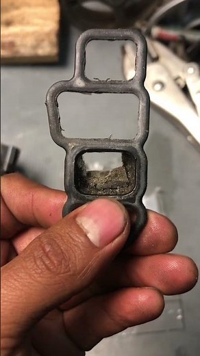 VTEC solenoid valve #engine #car #mechanic #civic #honda #vtec