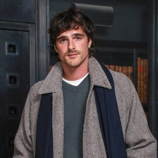 Wuthering Heights – official trailer (Warner Bros)