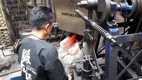 Masterful Crafting of Black knives and Forging Art