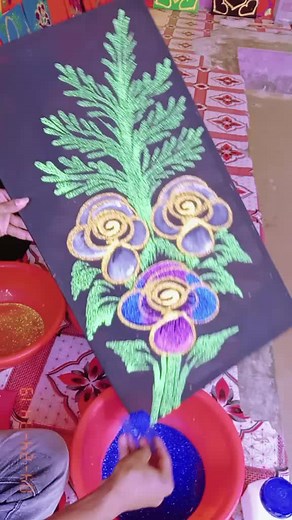 Create Stunning Decorative Artwork with Glitter Techniques