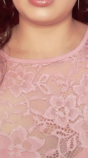 Elegant Floral Lace Top Fashion Showcase