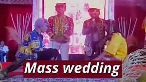Buhay na buhay ang tradisyon ng mga Obo Manobo sa mass wedding sa Kidapawan City. Nasaksihan ang mga tradisyunal na ritwal ng tribo sa kasal ng mahigit 40 magsing-irog. | GMA News