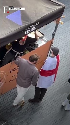 Watch: London Anti-Immigration Protester Buys Indian Snack In Viral Moment | N18G