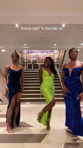 the ppl in the back 😭😭 #cruise #carnival #dress | Formal Cruise