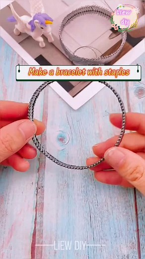 DIY Bracelet Tutorial: How to Make a Stylish Bracelet from Staples