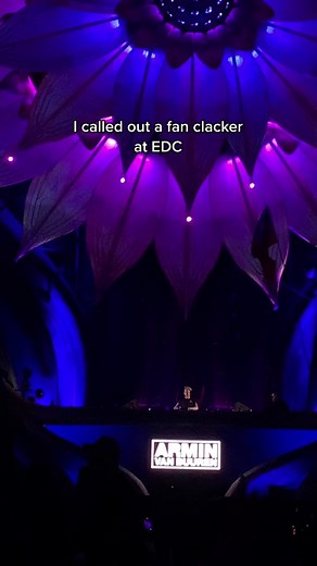 Fan Clackers at a Rave: A Hilarious Encounter!