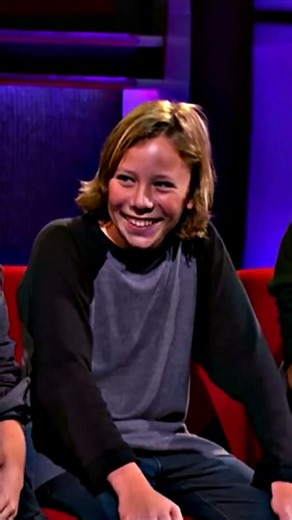 Steve Harvey meets the youngest rock band ever 😂🎸