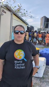 Hurricane Beryl update from Jamaica 🇯🇲 WCK’s Ki is in Portland Cottage, Clarendon in south-central Jamaica where we are working with local partners to prepare and distribute hundreds of warm meals to people as recovery efforts begin. #ChefsForTheCaribbean | World Central Kitchen
