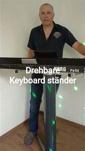Keyboard stand rotating