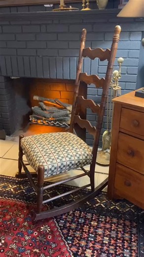 We feel so relaxed. We hope our shop does that for you too. 🔥🪵 Open Saturday 10-4! Remember, there’s plenty of parking around the backside of the shop and the back door is unlocked. 😘 | Arcadian Consignment Vintage & Antique Co.