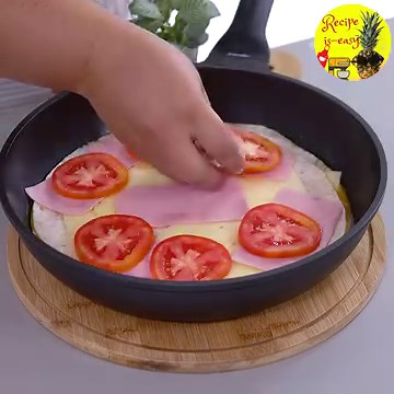 3.6M views · 14K reactions | When I have tortillas at home, I make this recipe, which is more delicious than pizza. | Recipe is easy | Facebook