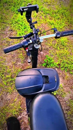 I’ve gotta get some brand to sponsor me and send out a bike #razor #surron #bikelife #ebike #fyp ￼