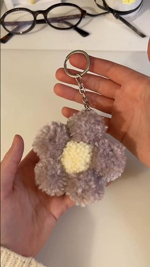 DIY Unique and Cute Flower Keychain Tutorial 💕 #diyideas #diykeychain
