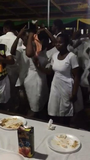 Shs students twerking