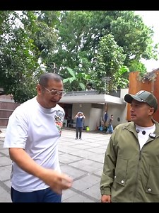 A Irfan Berkunjung ke kolektor ikan koi di Bandung | Irfan Hakim