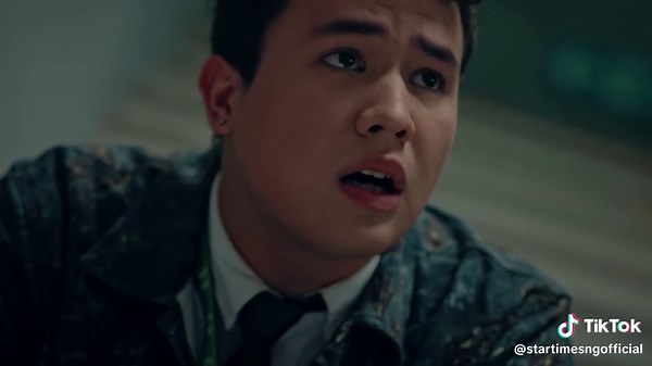 Gino Reacts to Luna's Pregnancy in Telenovela Scene