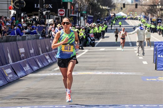 Des Linden captures third at Marathon des Sables - Canadian Running Magazine