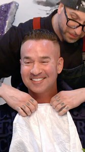 Everyone knows BDS loves some drama, but you know what I love even more? A menu card! 📜🍽️ Tune in to an all-new #JSFamilyVacation tonight at 8PM only on @MTV! 🔥 | Mike "The Situation"