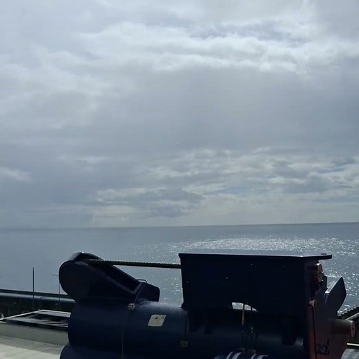 Mein Schiff Relax. Blick vom Deck 6 in Madeira.