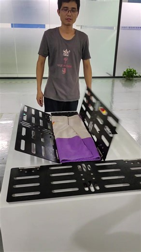 Clothing factories should be in great need of this clothing folding machine!#factory #folding #foldingclothes #foldingmachine #machine #clothingpackage #garmentmachine