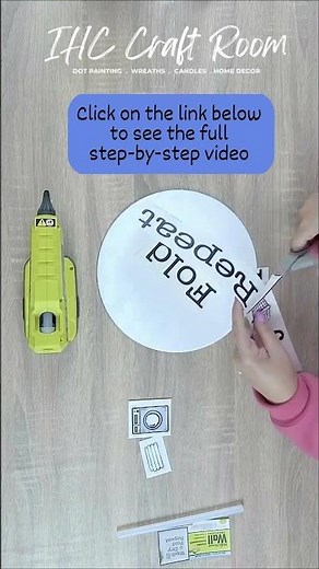 Let's make a simple laundry room clothespin wreath together! #laundryroom #clothespinwreath