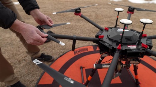 Drone delivery can connect rural and remote communities to essential services like medicine and equipment. Watch our video to discover how a team at Southern Alberta Institute of Technology (SAIT) used drones to deliver medical supplies to the Stoney Nakoda Nation 🩺👇 | Transport Canada