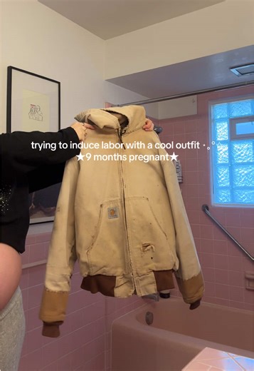 Creative Pregnancy Outfit Ideas for Comfort and Style